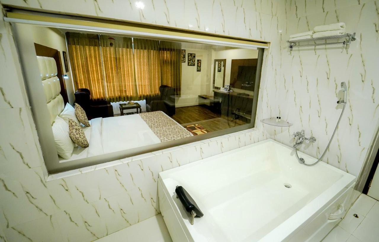 Regenta Place Green Leaf Manali- A Centrally Heated Resort Екстериор снимка